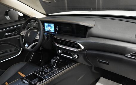 FAW Bestune T77, 2024 год, 2 799 000 рублей, 10 фотография