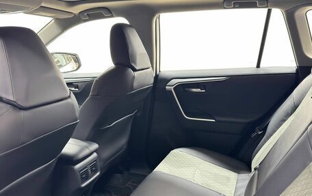 Toyota RAV4, 2025 год, 4 400 000 рублей, 13 фотография