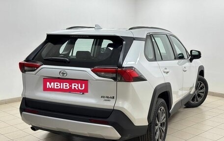 Toyota RAV4, 2025 год, 4 400 000 рублей, 9 фотография