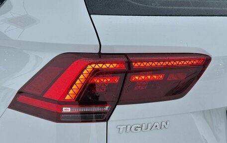 Volkswagen Tiguan II, 2017 год, 2 399 000 рублей, 6 фотография