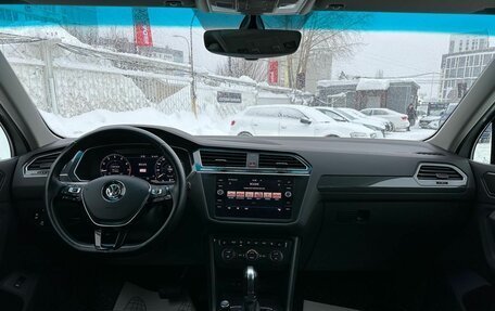 Volkswagen Tiguan II, 2017 год, 2 399 000 рублей, 16 фотография