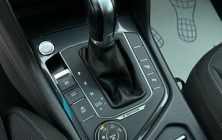 Volkswagen Tiguan II, 2017 год, 2 399 000 рублей, 28 фотография