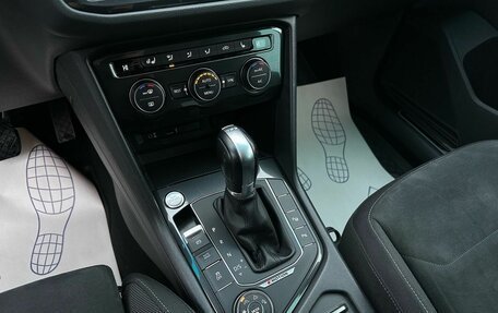 Volkswagen Tiguan II, 2017 год, 2 399 000 рублей, 25 фотография