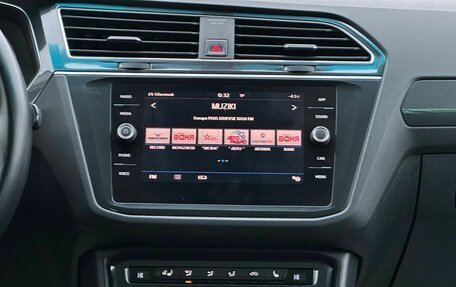 Volkswagen Tiguan II, 2017 год, 2 399 000 рублей, 23 фотография