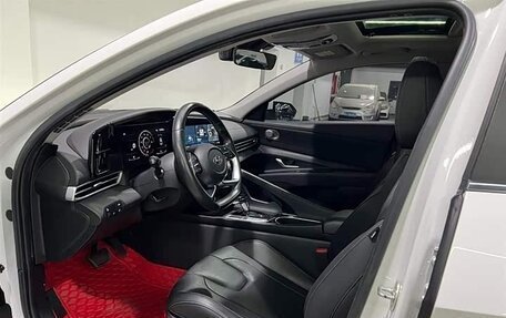 Hyundai Elantra, 2022 год, 1 200 230 рублей, 8 фотография