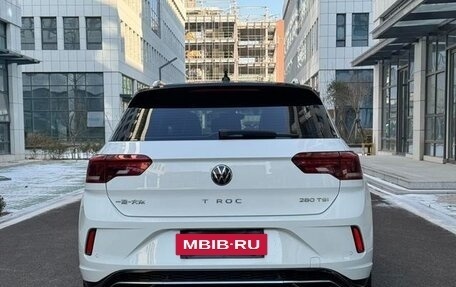 Volkswagen T-Roc I, 2022 год, 1 500 000 рублей, 6 фотография