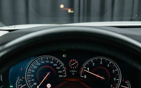 BMW 5 серия, 2018 год, 3 990 000 рублей, 18 фотография