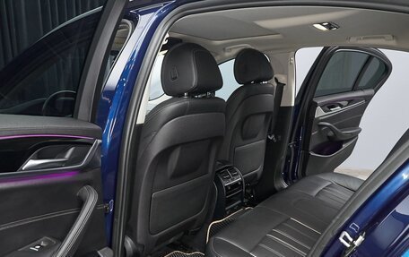 BMW 5 серия, 2018 год, 3 990 000 рублей, 13 фотография