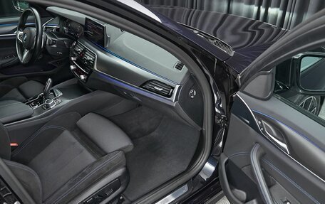 BMW 5 серия, 2020 год, 5 600 000 рублей, 9 фотография