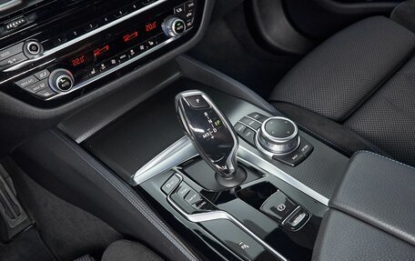 BMW 5 серия, 2020 год, 5 600 000 рублей, 21 фотография