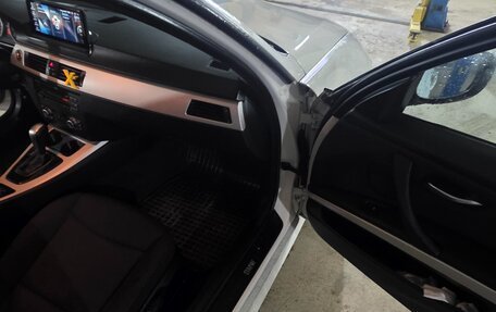 BMW 3 серия, 2009 год, 1 100 000 рублей, 12 фотография