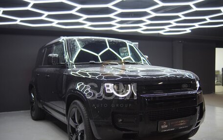 Land Rover Defender II, 2025 год, 20 990 000 рублей, 3 фотография