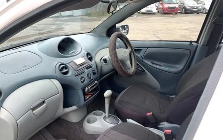 Toyota Vitz, 2001 год, 385 000 рублей, 10 фотография