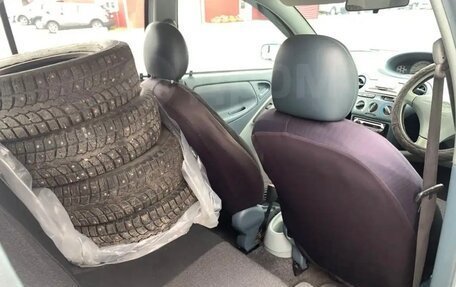 Toyota Vitz, 2001 год, 385 000 рублей, 13 фотография