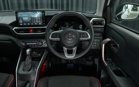 Toyota Raize I, 2019 год, 1 677 000 рублей, 8 фотография