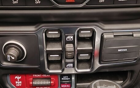 Jeep Wrangler, 2023 год, 7 099 000 рублей, 12 фотография