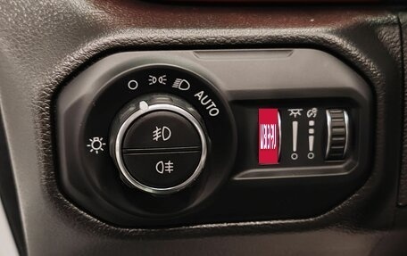 Jeep Wrangler, 2023 год, 7 099 000 рублей, 22 фотография