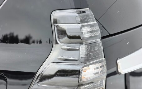 Toyota Land Cruiser Prado 150 рестайлинг 2, 2016 год, 3 999 999 рублей, 13 фотография