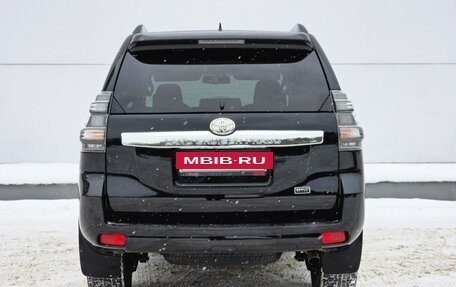 Toyota Land Cruiser Prado 150 рестайлинг 2, 2016 год, 3 999 999 рублей, 5 фотография