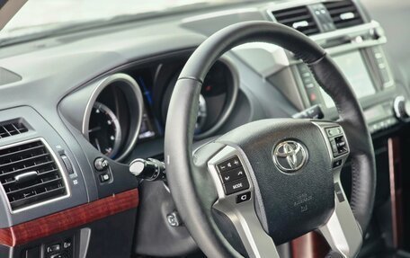 Toyota Land Cruiser Prado 150 рестайлинг 2, 2016 год, 3 999 999 рублей, 20 фотография