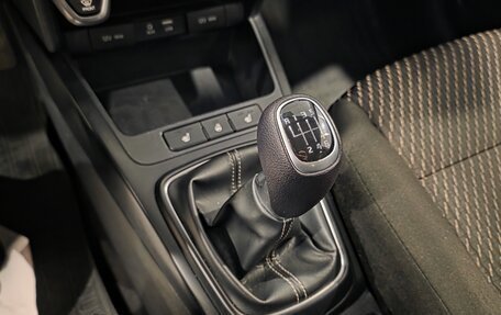 KIA Rio IV, 2018 год, 1 320 000 рублей, 13 фотография