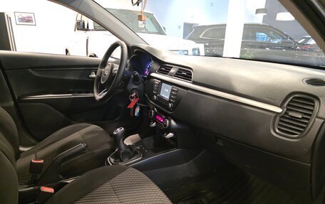 KIA Rio IV, 2018 год, 1 320 000 рублей, 22 фотография