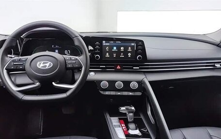 Hyundai Elantra, 2024 год, 1 100 230 рублей, 12 фотография