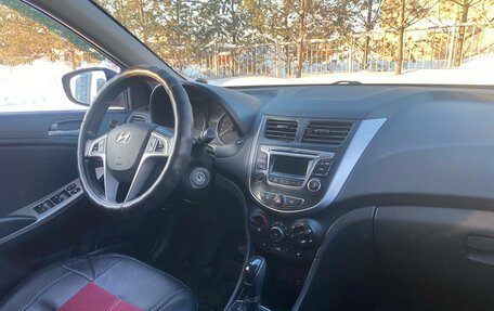 Hyundai Solaris II рестайлинг, 2015 год, 950 000 рублей, 8 фотография