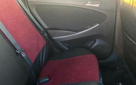 Hyundai Solaris II рестайлинг, 2015 год, 950 000 рублей, 10 фотография