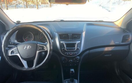 Hyundai Solaris II рестайлинг, 2015 год, 950 000 рублей, 9 фотография