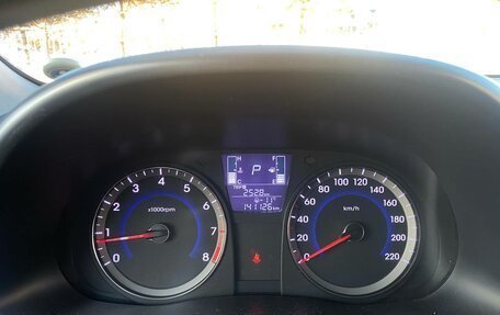 Hyundai Solaris II рестайлинг, 2015 год, 950 000 рублей, 15 фотография