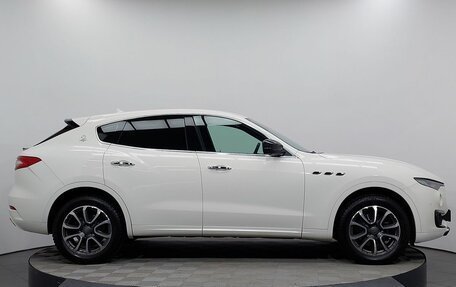 Maserati Levante I, 2017 год, 3 649 000 рублей, 4 фотография
