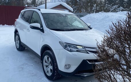 Toyota RAV4, 2015 год, 2 350 000 рублей, 1 фотография