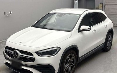 Mercedes-Benz GLA, 2022 год, 2 100 000 рублей, 1 фотография