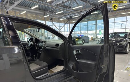 Volkswagen Polo VI (EU Market), 2013 год, 610 000 рублей, 11 фотография