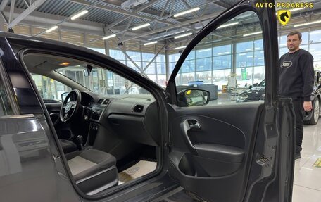 Volkswagen Polo VI (EU Market), 2013 год, 610 000 рублей, 10 фотография