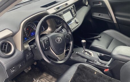 Toyota RAV4, 2015 год, 2 350 000 рублей, 13 фотография