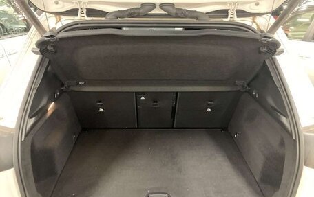 Mercedes-Benz GLA, 2022 год, 2 100 000 рублей, 14 фотография