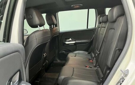 Mercedes-Benz GLB, 2020 год, 2 100 000 рублей, 8 фотография