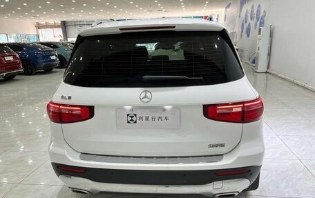 Mercedes-Benz GLB, 2020 год, 2 100 000 рублей, 16 фотография