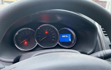 Renault Logan II, 2017 год, 945 000 рублей, 5 фотография