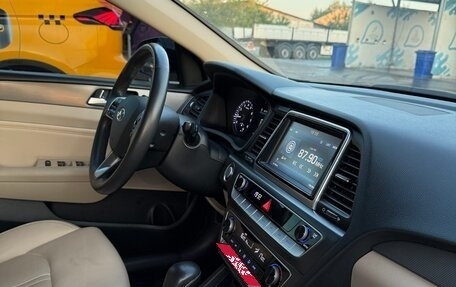 Hyundai Sonata VII, 2017 год, 2 100 000 рублей, 11 фотография