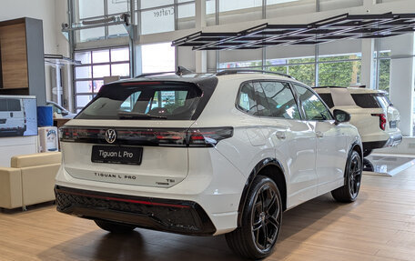 Volkswagen Tiguan, 2025 год, 5 190 000 рублей, 5 фотография