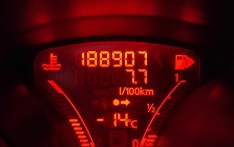 Nissan Juke II, 2012 год, 850 000 рублей, 16 фотография