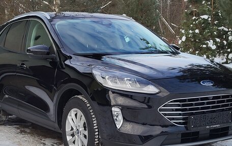 Ford Kuga III, 2020 год, 1 780 000 рублей, 1 фотография