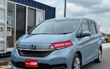 Honda Freed II, 2022 год, 1 450 000 рублей, 1 фотография