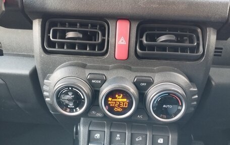 Suzuki Jimny, 2019 год, 1 950 000 рублей, 16 фотография