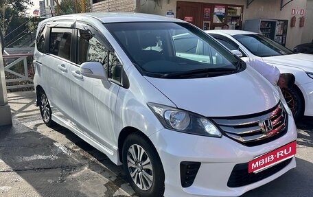 Honda Freed I, 2013 год, 1 220 000 рублей, 2 фотография