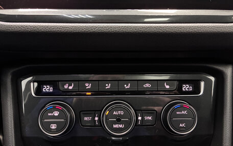 Volkswagen Tiguan II, 2018 год, 3 127 000 рублей, 22 фотография