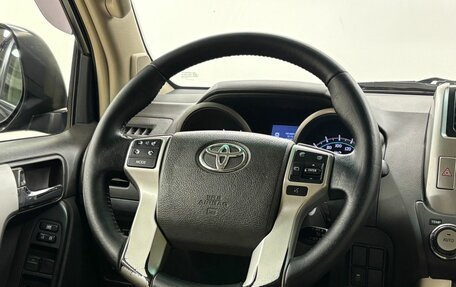 Toyota Land Cruiser Prado 150 рестайлинг 2, 2011 год, 2 990 000 рублей, 19 фотография